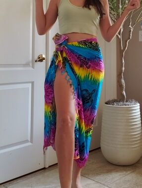 ALOHA FASHION 100% Rayon Turtle Tie-Dye Sarong Wrap